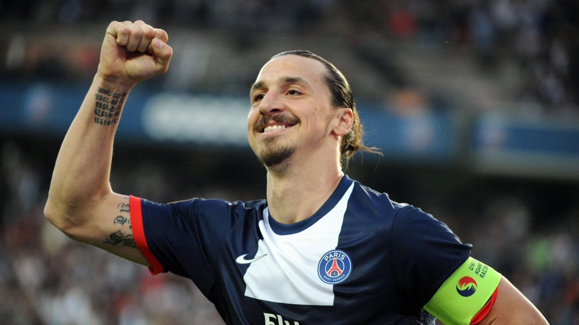 《精彩的战术布局:专家拆解经典比赛》